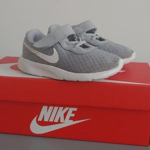 Wolf Grey Nike Tanjun